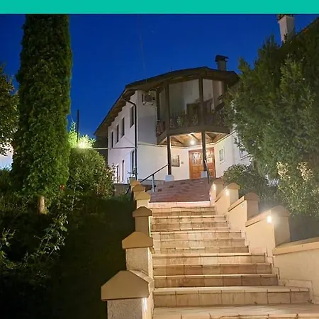 Luxurious 350 M With 4 Bedrooms Villa *