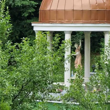 Luxurious 350 M With 4 Bedrooms * Sarajevo